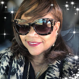 Meet your Posher, Beverly